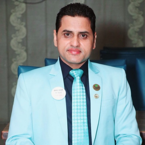 Dr. Dt. Pawan Kumar 